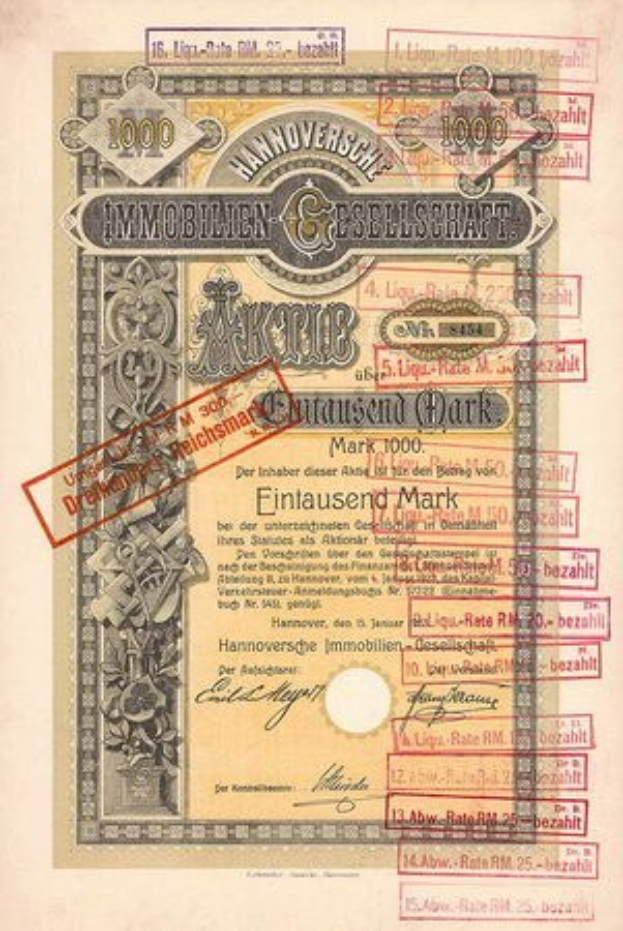 Ein altes deutsches Banknoten mit einem roten Stempel, das Text, Zahlen und zusätzliche Stempel enthält und als Aktienzertifikat der deutschen Regierung ausgestellt ist.