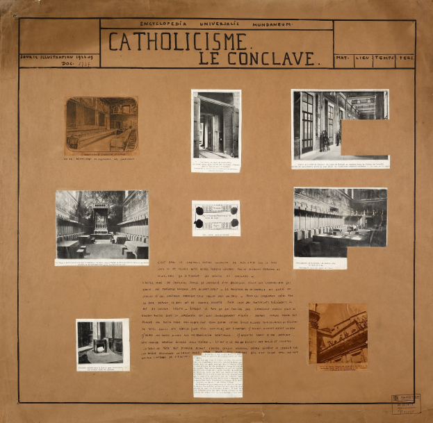 Ein Buch mit Bildern und Texten zur Geschichte der Katholischen Kirche, darunter Bilder von ihren Räumen, Fluren und erhaltenen Artefakten.