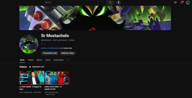 Screenshot einer Website mit schwarzem Hintergrund, das animierte Bilder und Text enthält, einschließlich der Überschrift "Wie lade ich YouTube-Videos herunter", was auf einen YouTube-Video-Streaming-Dienst hinweist.