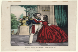 Ein Mann und eine Frau in einem roten Kleid umarmen und küssen sich vor einem Fenster, mit einem Blumenstrauß auf einem Podest im Vordergrund, Bäumen im Hintergrund und einem Vorhang auf der rechten Seite.