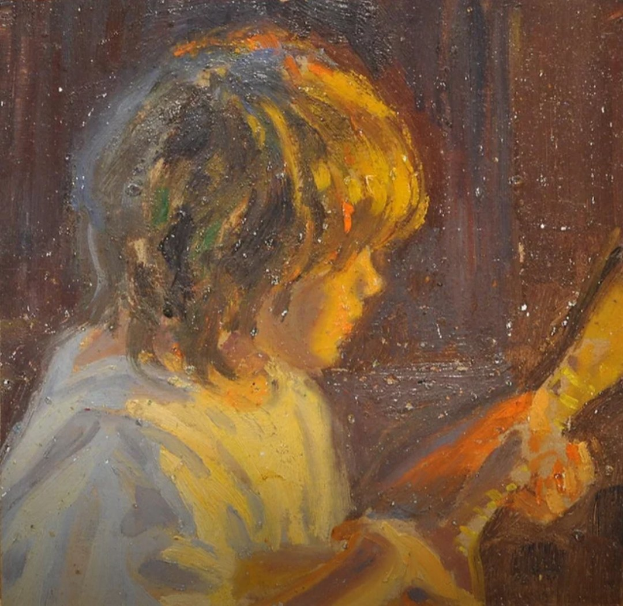 Ein Gemälde eines jungen Jungen in einem weißen Hemd, der konzentriert eine Gitarre spielt, die Augen geschlossen und die Finger auf dem Griffbrett.